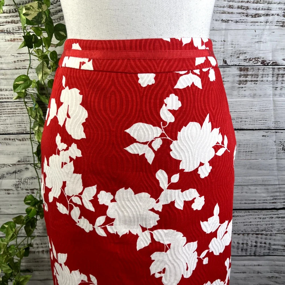 Talbots Skirt size 4 Petite Red White Floral Pencil Knee Wedding Career Church